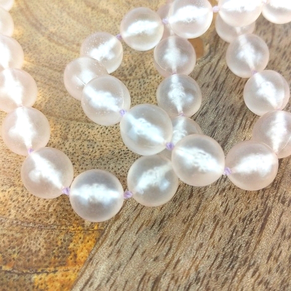 Pink Ombre Rope Beaded Necklace - Picture 5 of 6